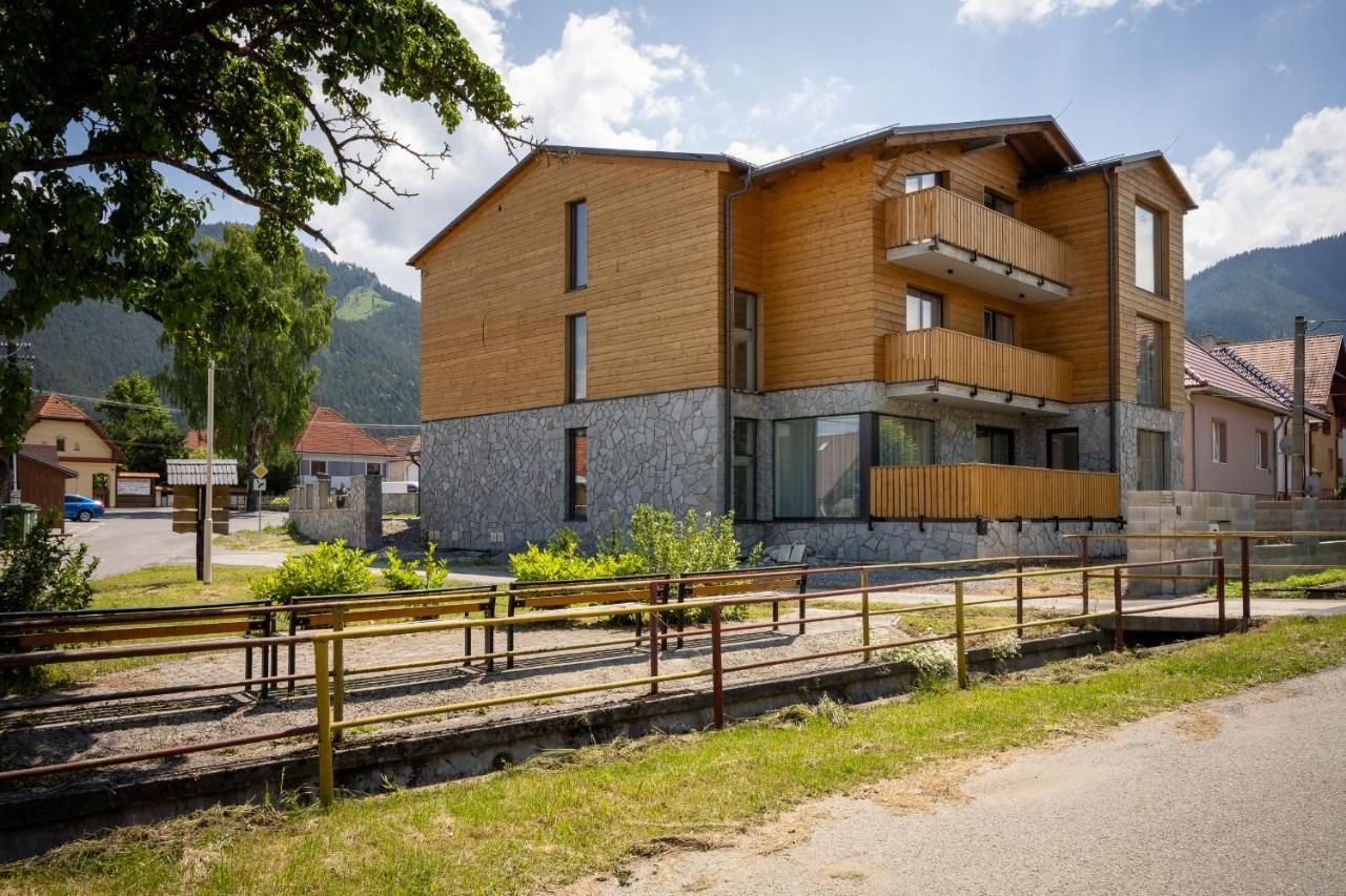 Berg Liptov Hotel Lipótszentmiklós Kültér fotó
