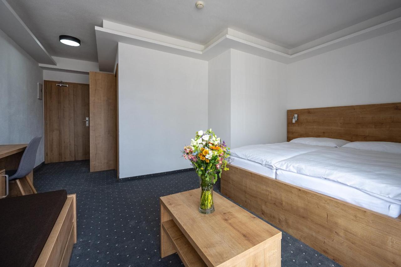 Berg Liptov Hotel Lipótszentmiklós Kültér fotó