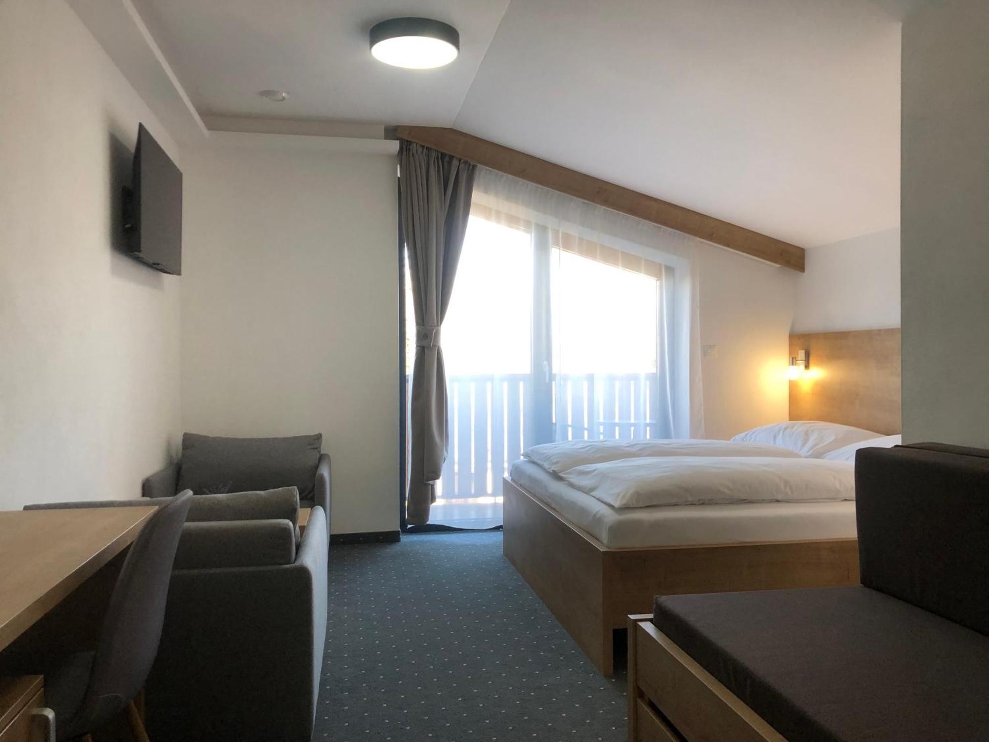 Berg Liptov Hotel Lipótszentmiklós Kültér fotó