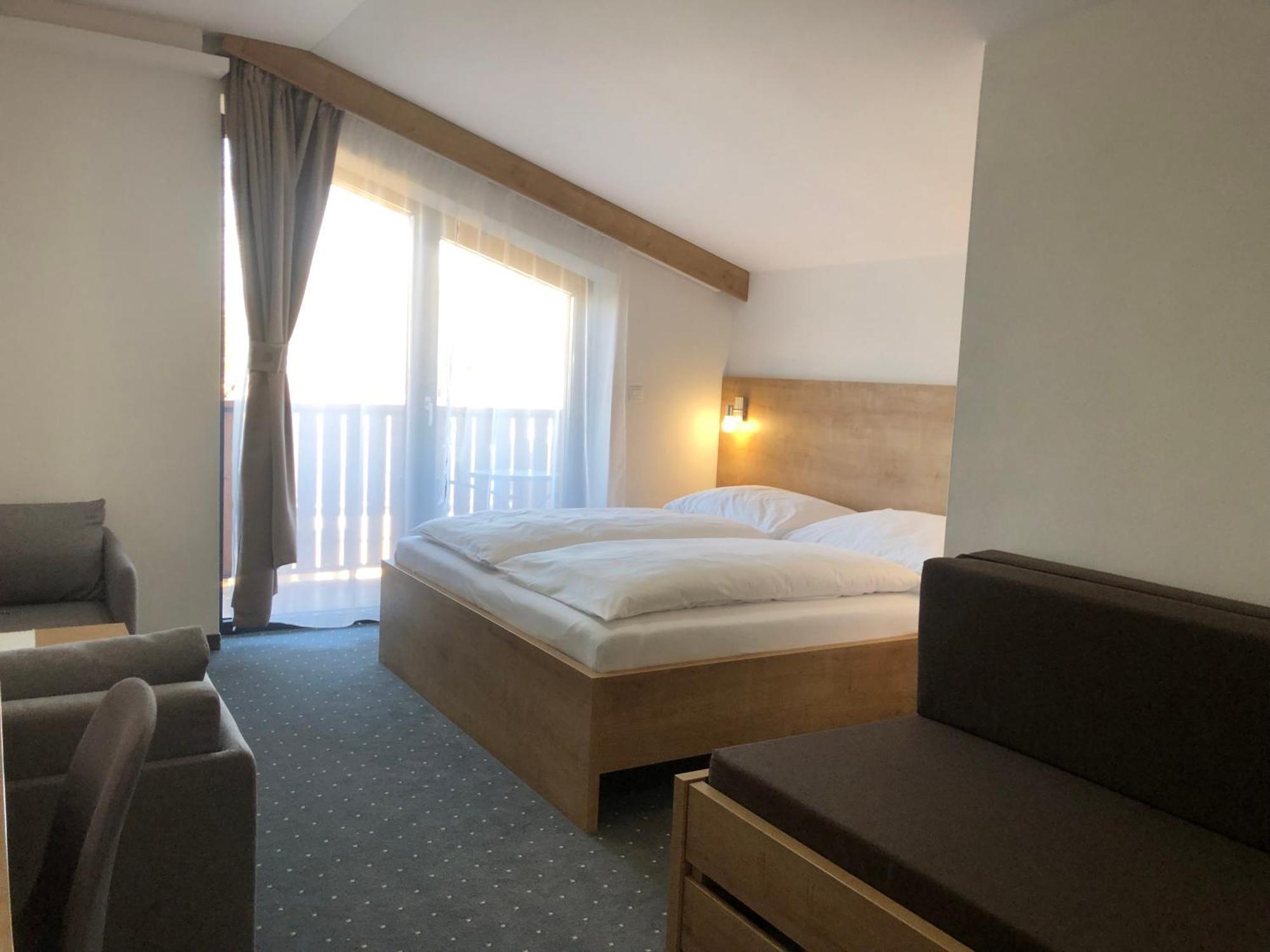 Berg Liptov Hotel Lipótszentmiklós Kültér fotó