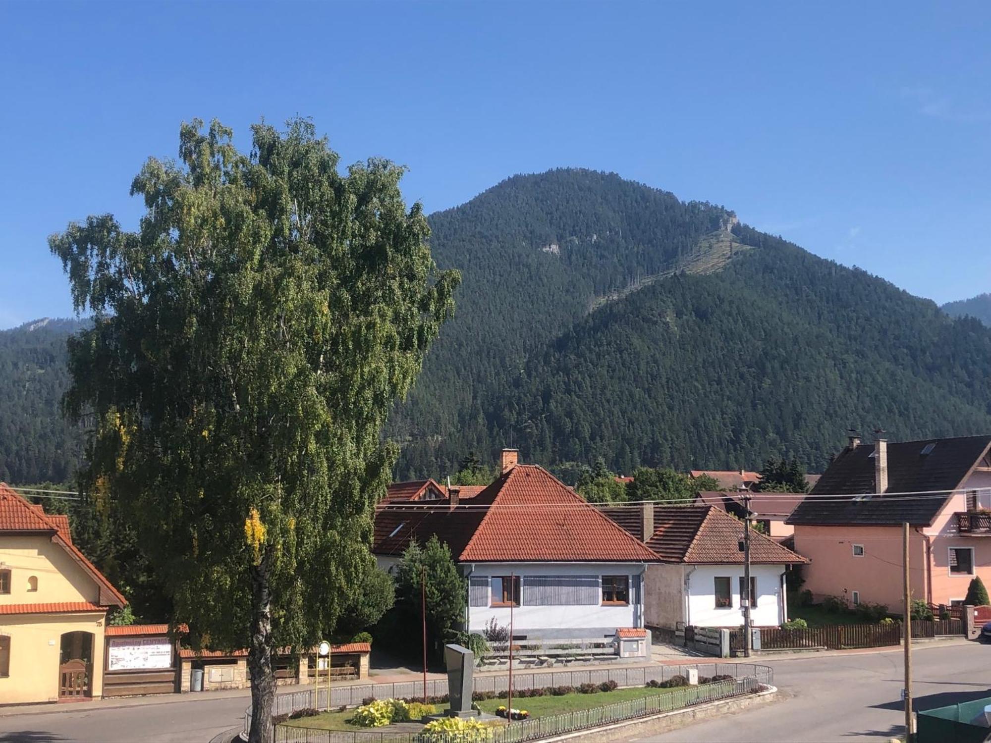 Berg Liptov Hotel Lipótszentmiklós Kültér fotó