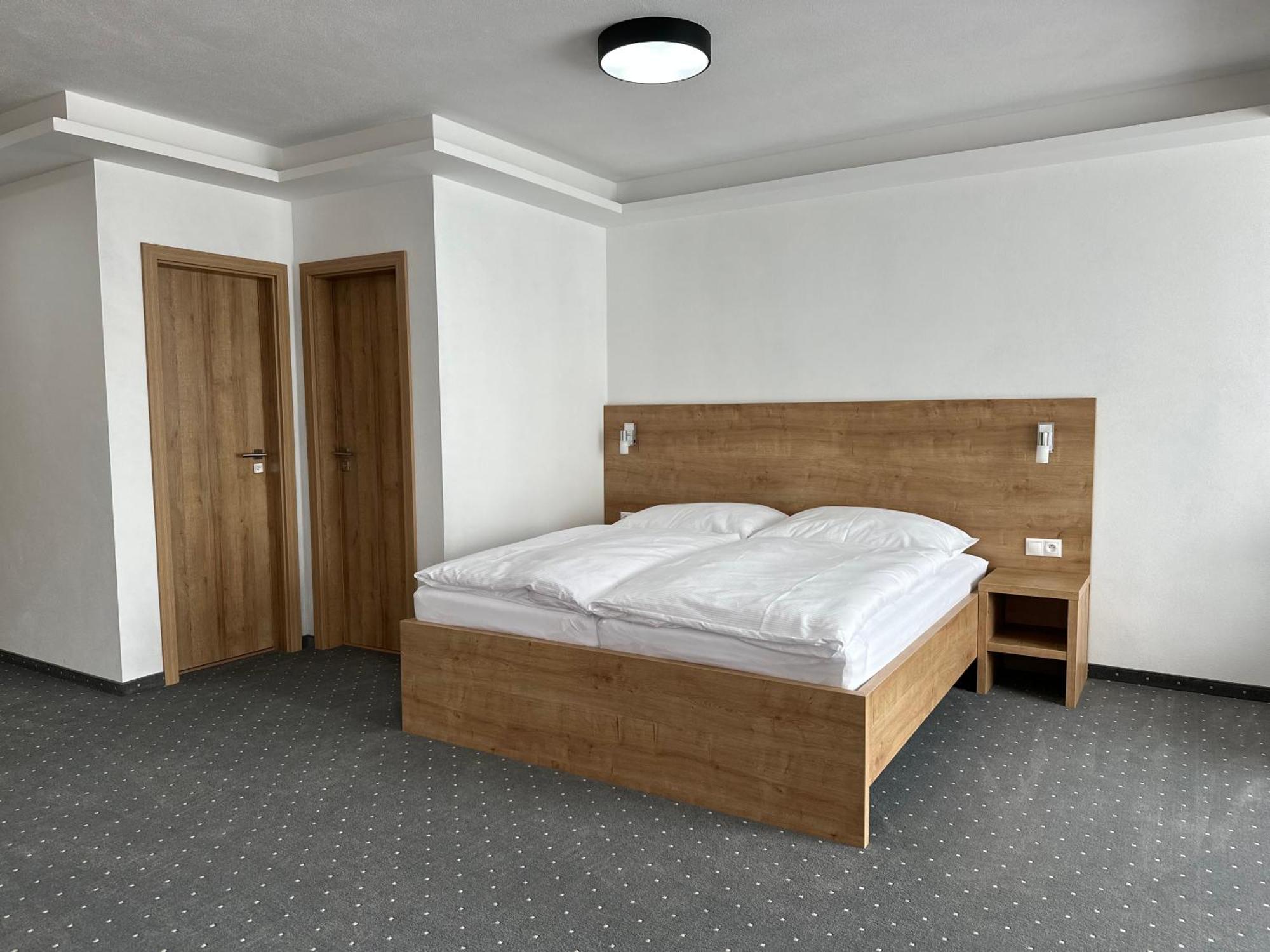 Berg Liptov Hotel Lipótszentmiklós Kültér fotó